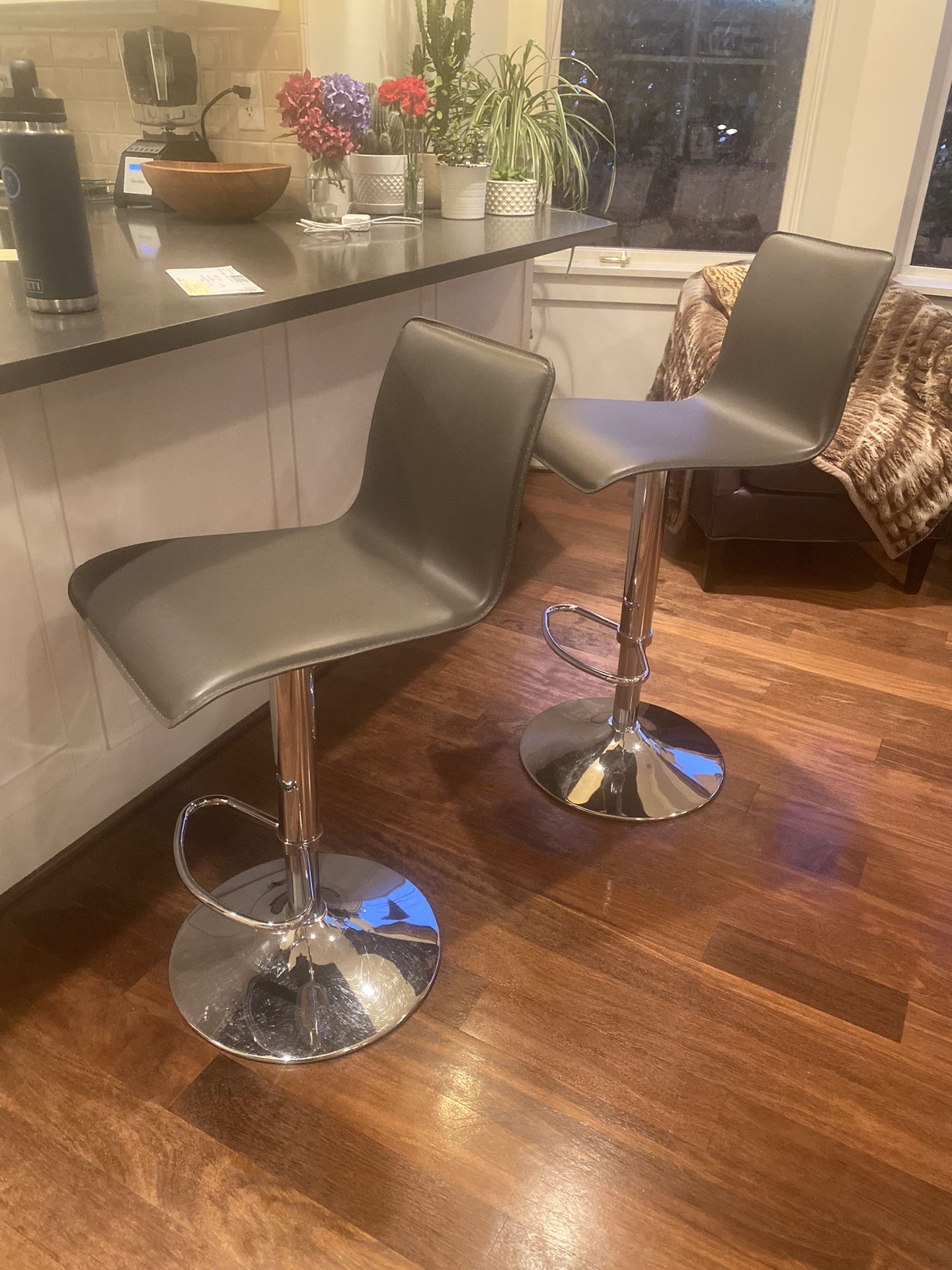 Grey Leather Bar Stools for Sale in Kirkland, WA - OfferUp