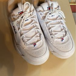 Women’s Fila Sneakers Size 8, Like New