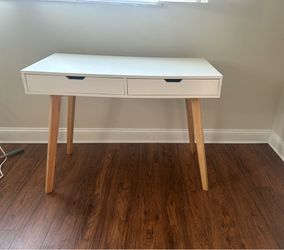 Desk / Vanity
