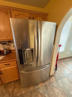 LG SIDE BY SIDE REFRIGERATOR