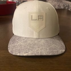 LOS ANGELES KINGS SNAPBACK HAT 