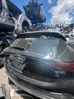 ✅2017-2019 INFINITI QX30 TRUNK LID✅