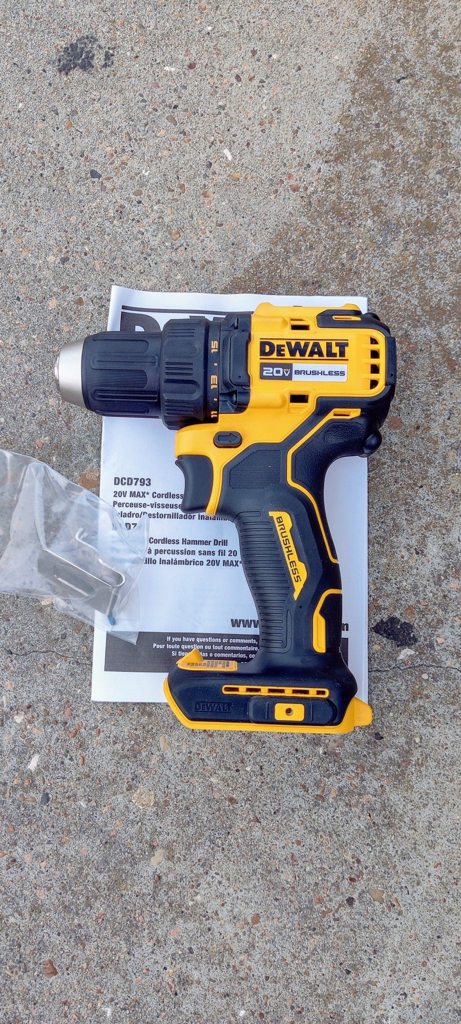 Dewalt 20v New Brushless Drill Driver 1/2" / Tool Only / 40$ Firm On Price ✅️