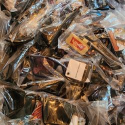 30 Assorted Adult Branded Fashion Sunglasses