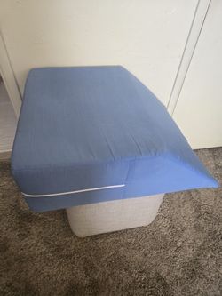 DMI brand Wedge pillow 8x20x24 in new condition only $20!