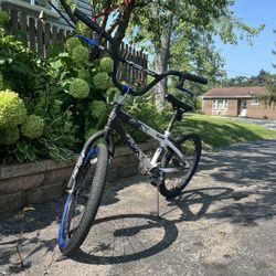 KENT AMBUSH 20” INCH BMX BIKE WORKS AND LOOKS NEW!!