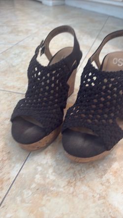 Women’s shoes wedges