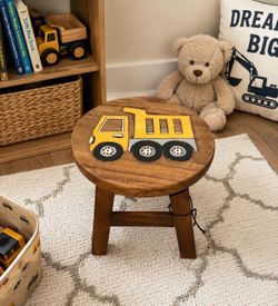 🚜 Wooden Kids Dump Truck Stool – Cute Construction Room Decor