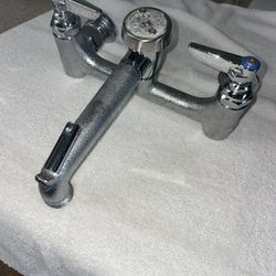 T&S Commercial Service Faucet