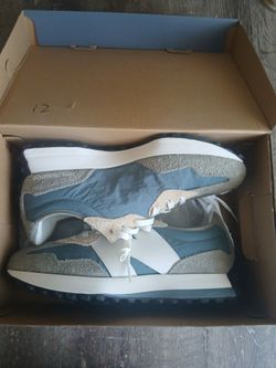 Life style New balance size 12