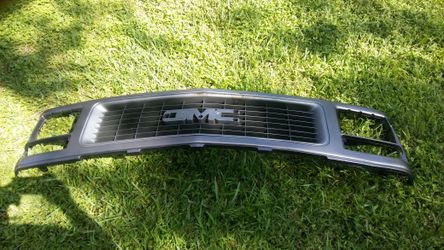GRILLE 94-98 CHEVY GMC NEW