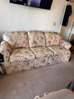 Couch clean nice
