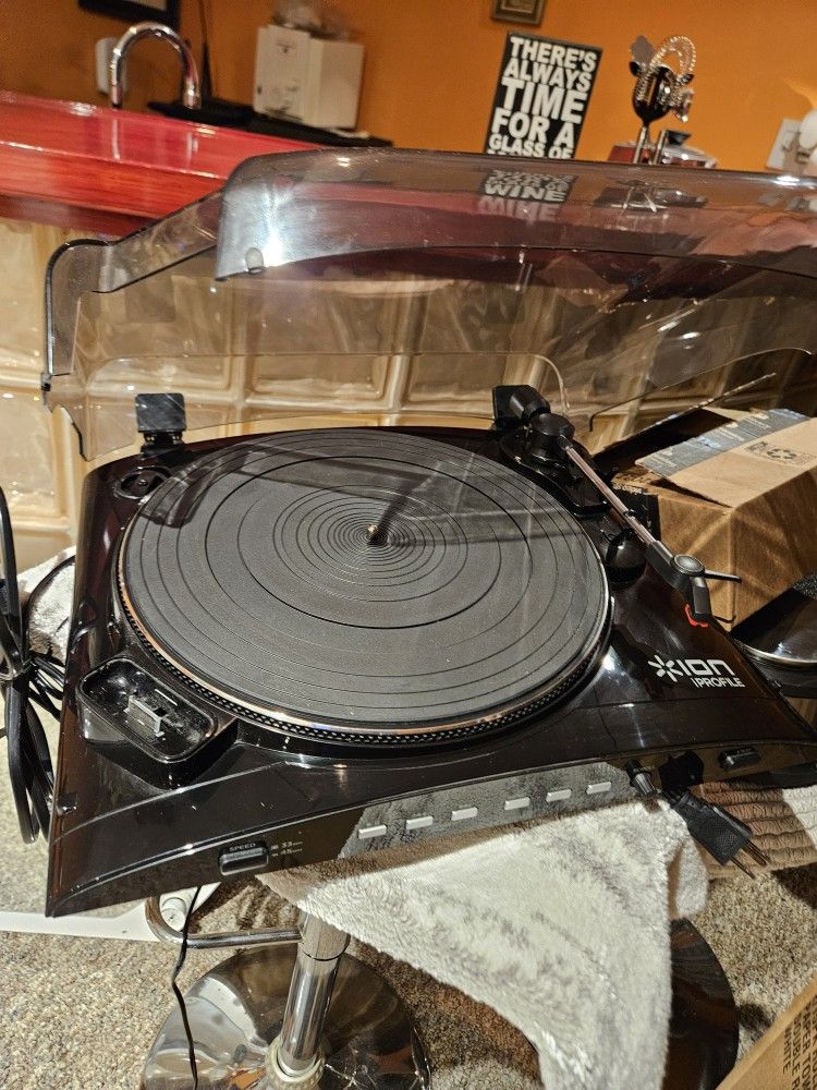 ION iPROFILE USB Turntable