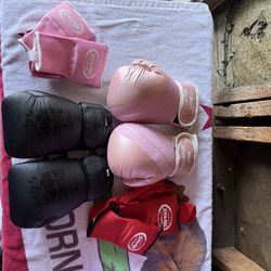 Kid boxing gloves