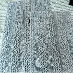 Two Piece Bath Rugs Near New