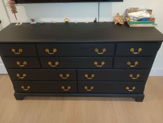 Soild wood dressers
