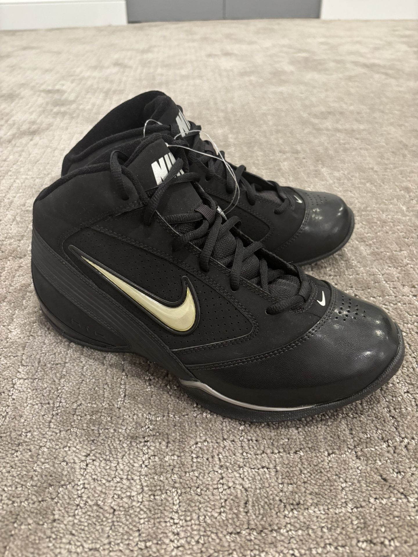 Nike Air Basketball Shoes 8.5 Men’s