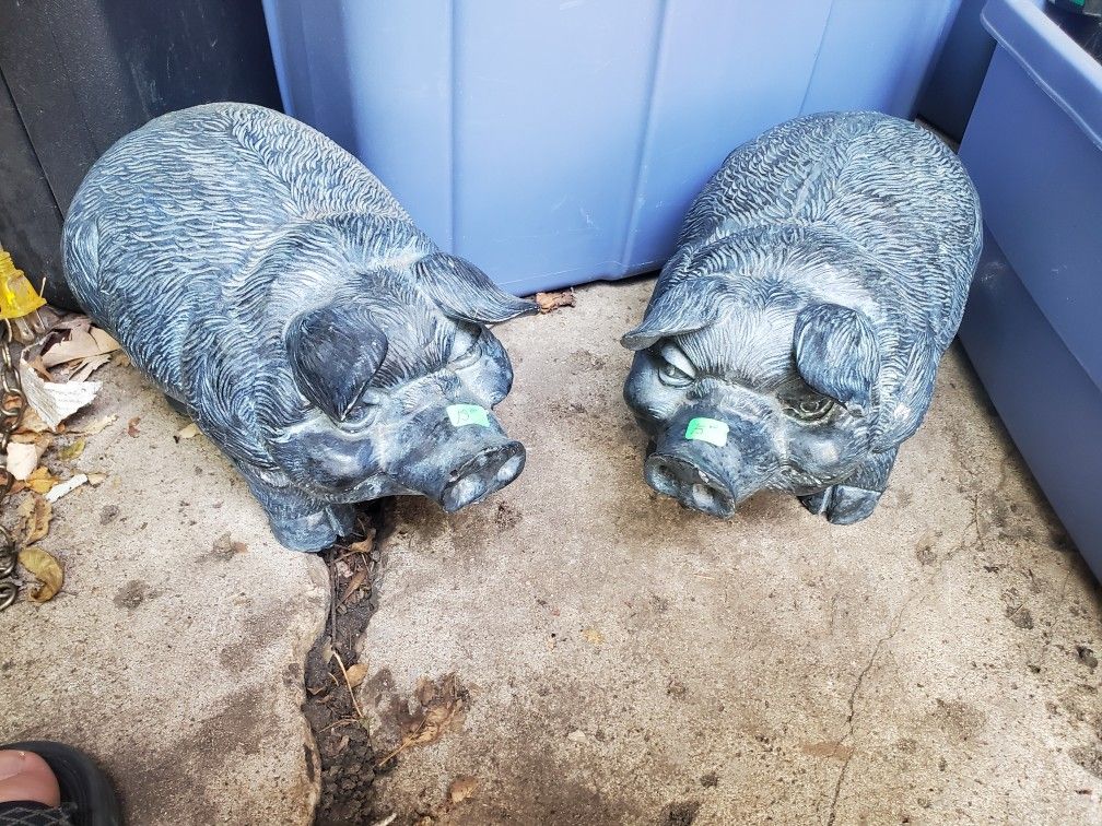 Pair Of Ceramic Pig Statues Door Stops??