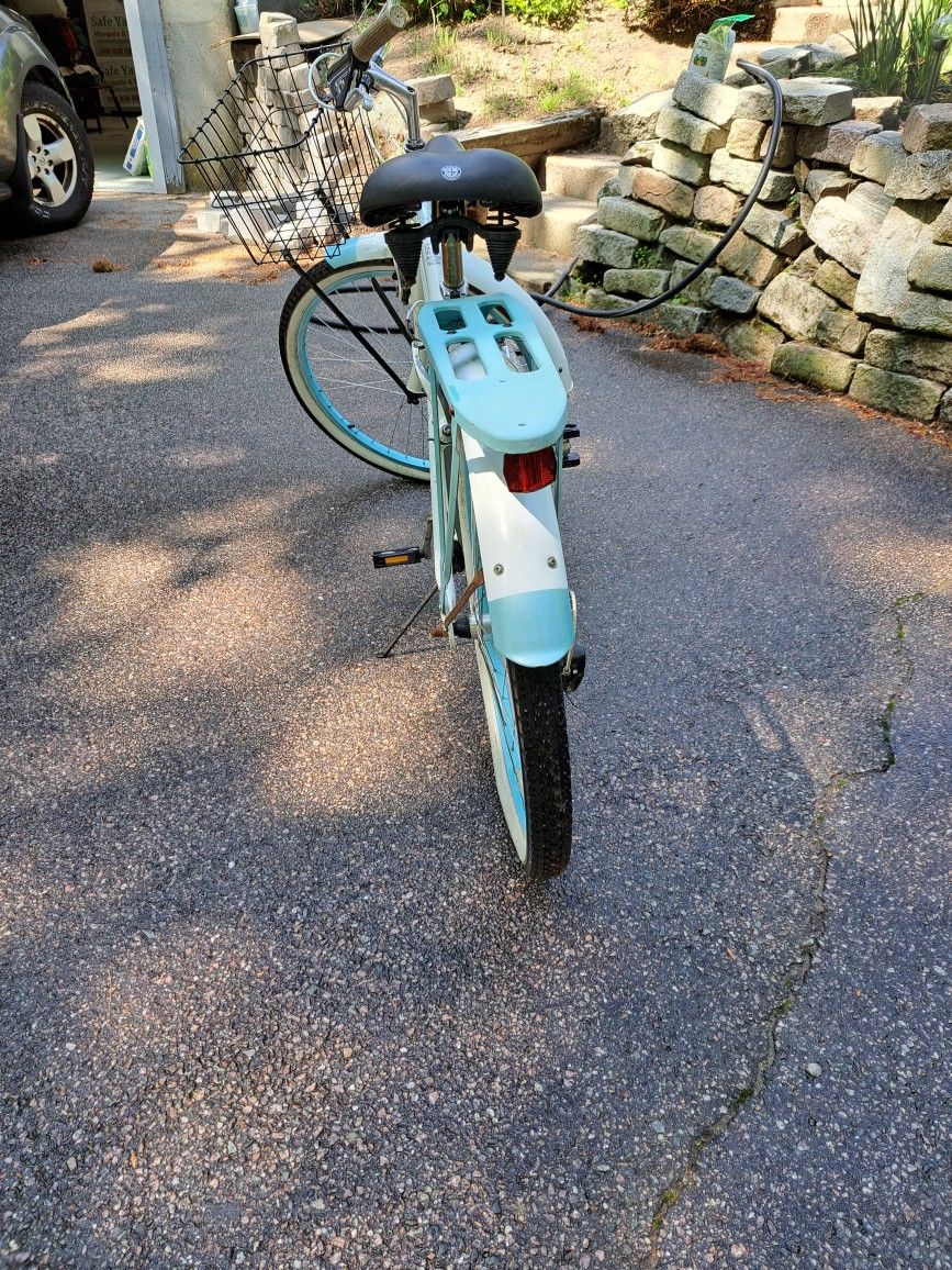 schwinn women's 26 legacy cruiser