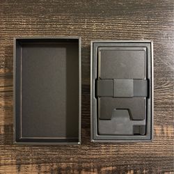 Eskter Cardholder w/ money clip