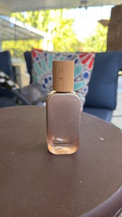 20 sets each of 30ml Cologne Orange Bottle, 30ml Emulsion Pump Head, and 50g Solid Wood Cap