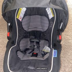 Graco Carseat Set