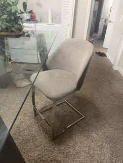Clear sturdy table for family