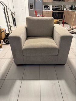 Super comfy accent sofa