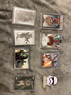 Star Wars trading cards and pin