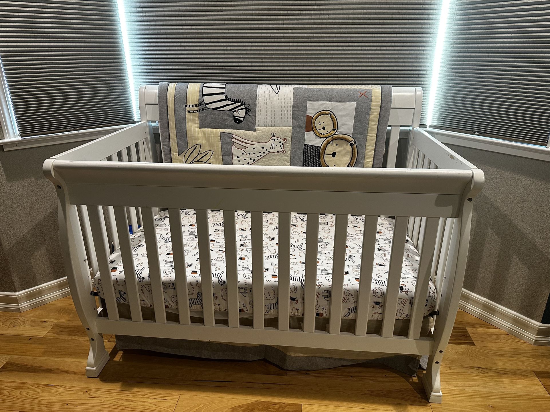 DaVinci Kalani 4-In-1 Crib