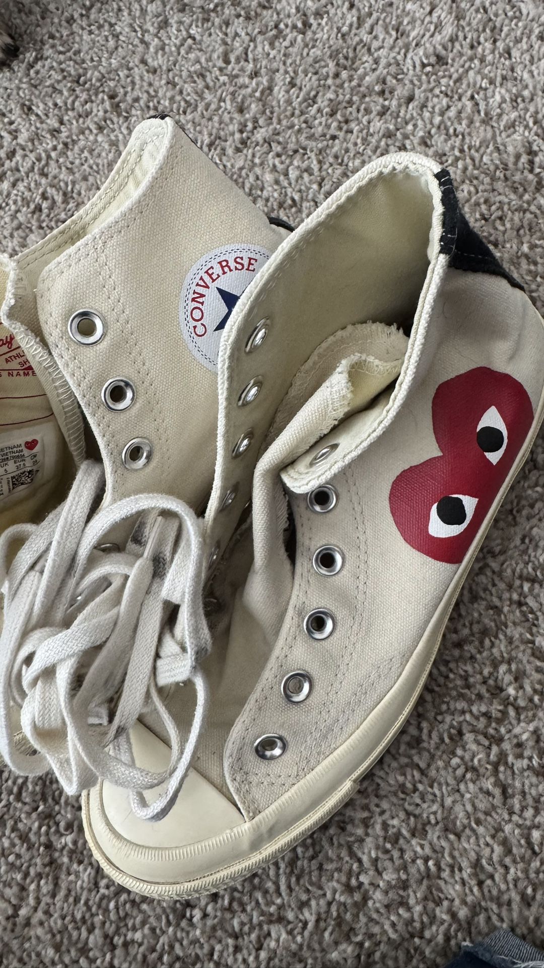 Converse Red Heart Chuck Taylor All Star '70 High Sneakers