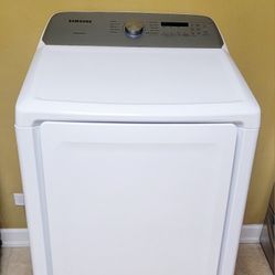 ELECTRIC DRYER 240V LIKE NEW 