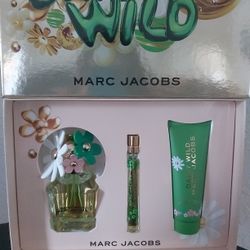 MARC JACOBS DAISY WILD 