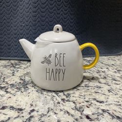 Rae Dunn “Bee Happy” Honey Bee Teapot Yellow Handle no chips or marks