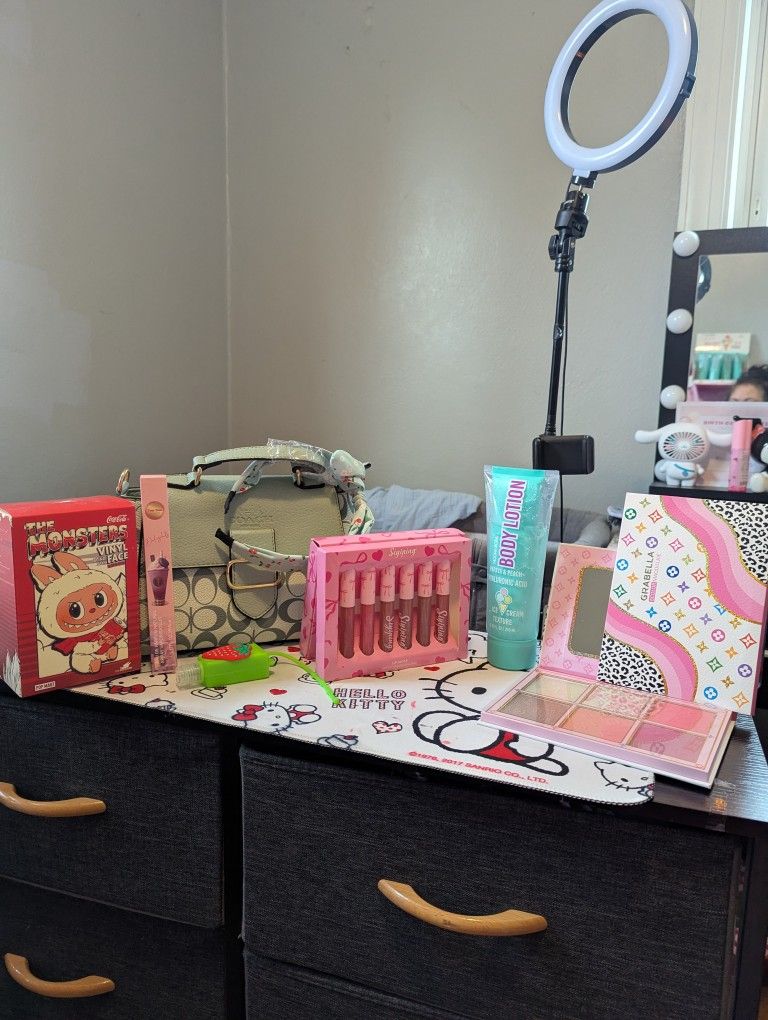 Get A Free WINTER HAT OR $25 In Free Products