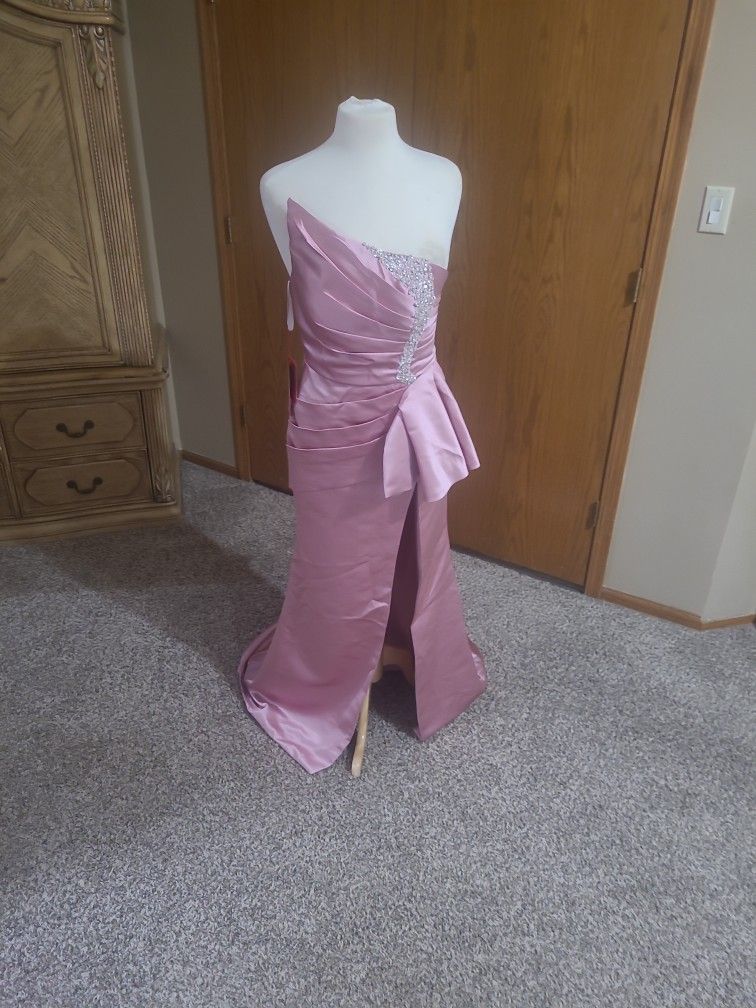 Dusty rose strapless mermaid evening dress size 8