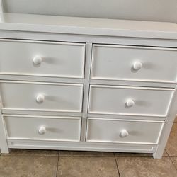 White 6 Drawer Dresser