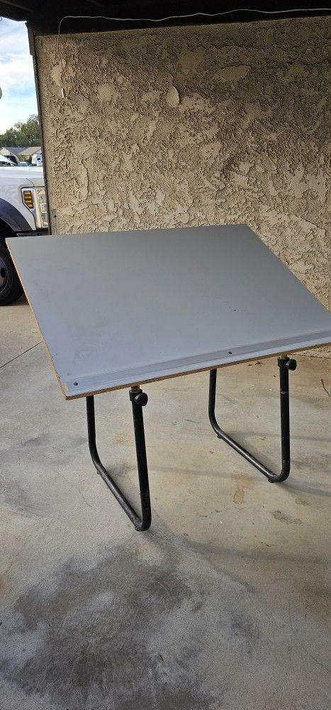 Drafting/Drawing Table