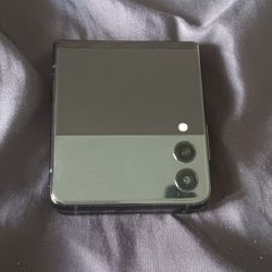 Samsung Galaxy Z Flip 3