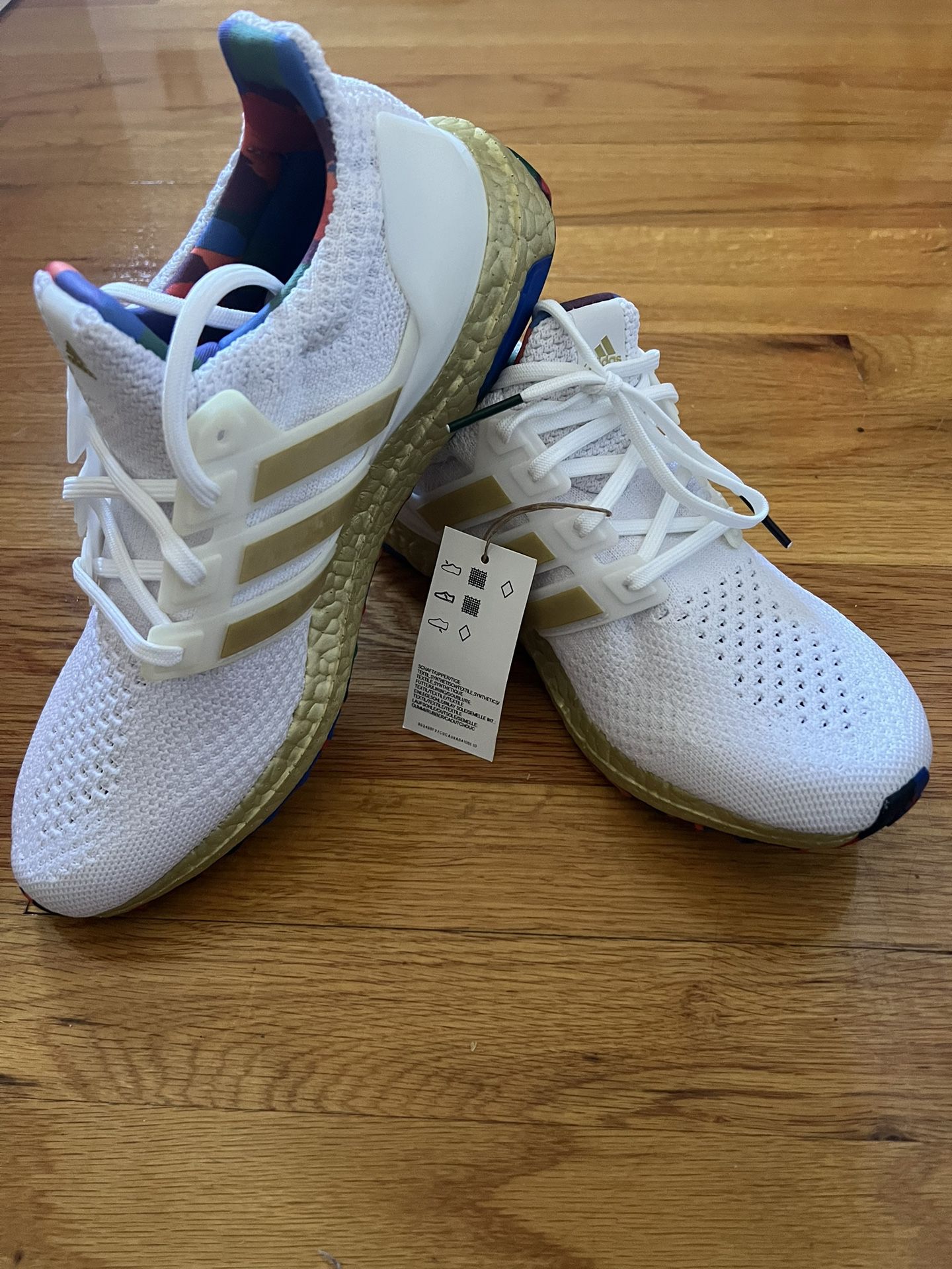 Adidas UltraBoost 5.0 DNA Low Title IX W size 9.5 white and gold 