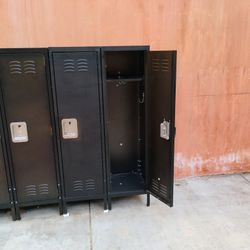Lockers 
