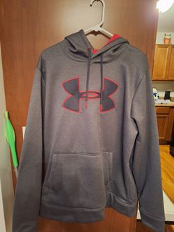 Like New Under Armour Sweatshirt