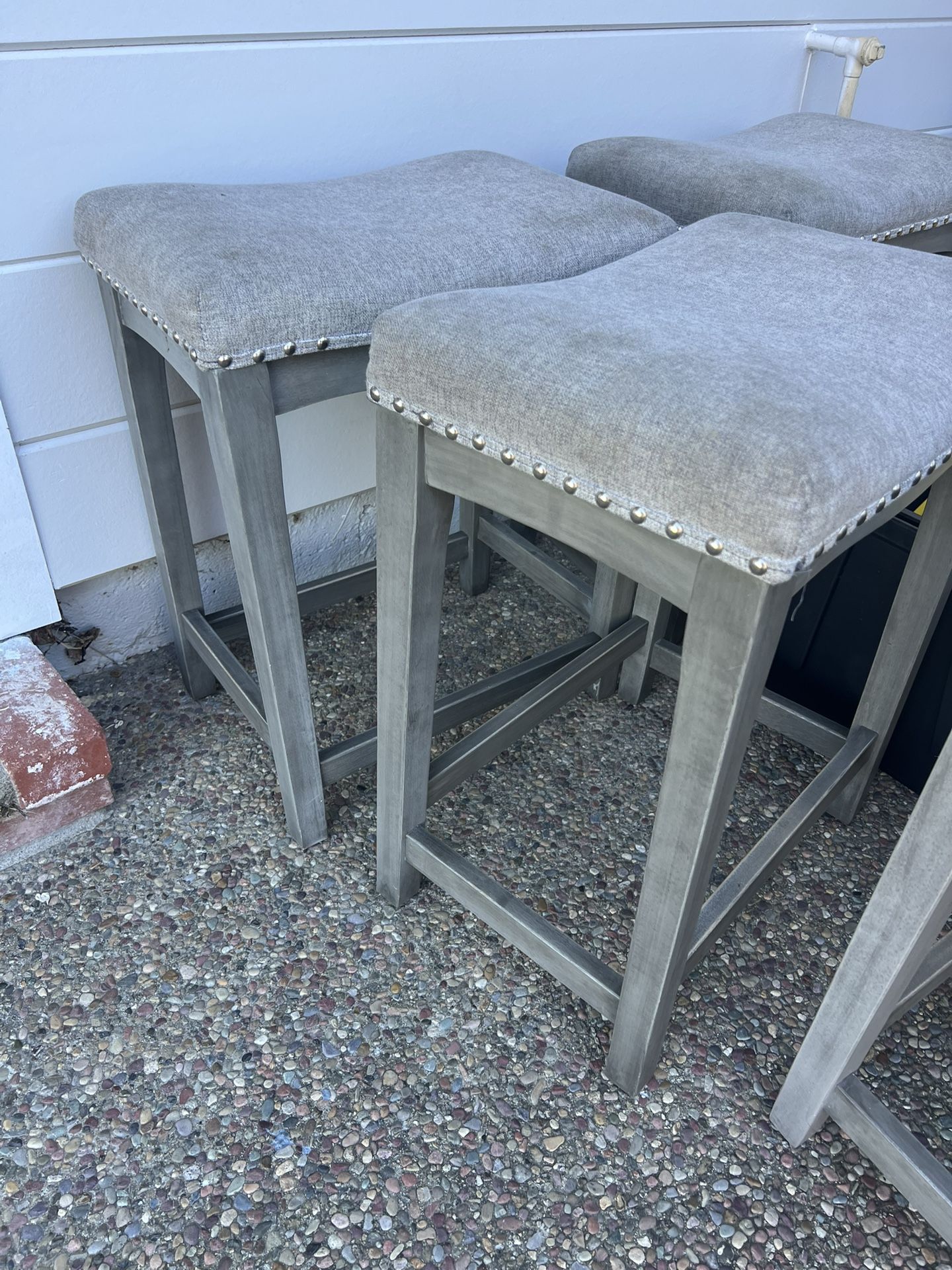 6 Stools For Free