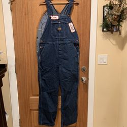 Red kap Overalls. Size: 40 - 32. Very good condition. 