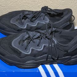 Adidas Ozweego "Triple Black”