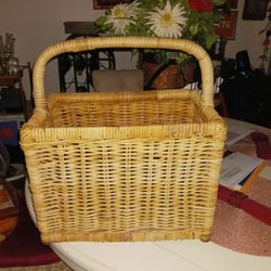 2 GORGEOUS LARG WICKER NEW BASKETS 8 EACH FINAL PRICE