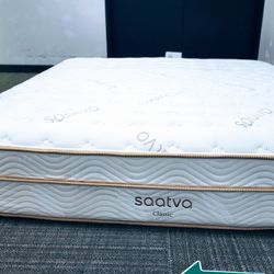 Saatva Classic Mattress, Luxury Firm, 11.5", King, Like New, Perfect Condition
