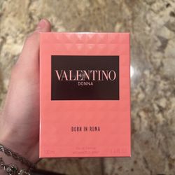 Valentino Donna Born In Rome 3.4oz Women's Eau de Parfum