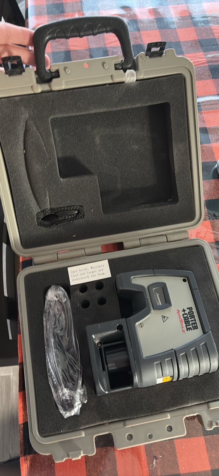 PORTER CABLE Robotoolz RT 7610-5 Laser Level w/Case & Pair Of Glasses