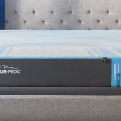 Brand New Queen Tempurpedic LUXEBREEZE Soft Mattress $5600 Online 